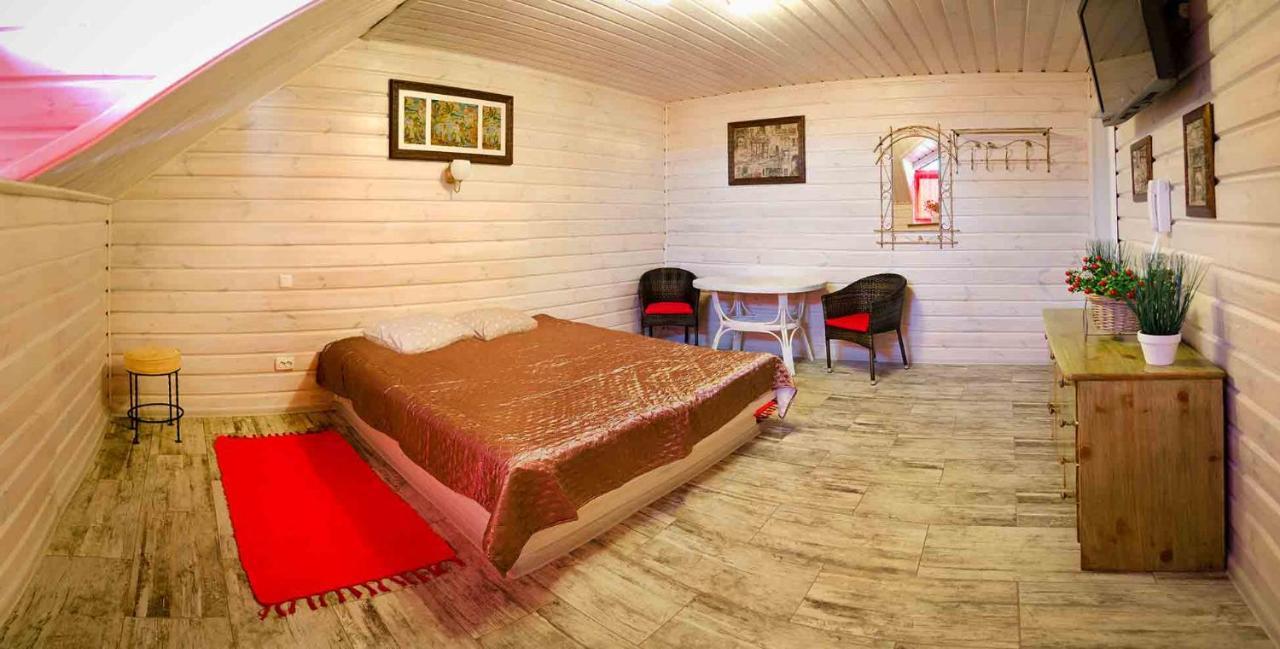 Hotel Bannyi Dvir Uzyn Ngoại thất bức ảnh